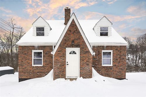 336 Morrow Dr, Penn Hills, PA, 15235-3303 | Card Image