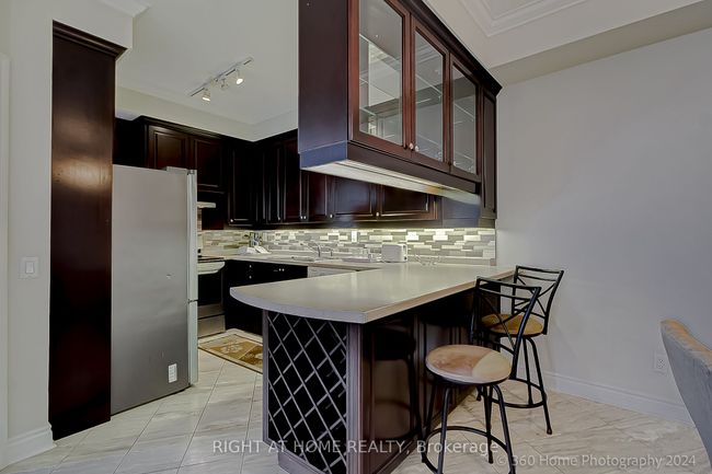 PH5 - 1 Belvedere Crt, Condo with 1 bedrooms, 2 bathrooms and 1 parking in Brampton ON | Image 21