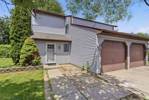 930 Autumn Ln, Aurora, IL, 60505-1446 | Card Image