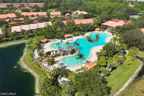 4705-2405 Hidden Lake Dr, NAPLES, FL, 34112-2704 | Card Image