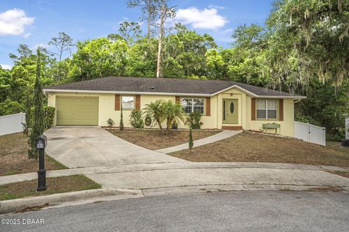 109 Wynot Way, Deland, FL, 32724-8110 | Card Image