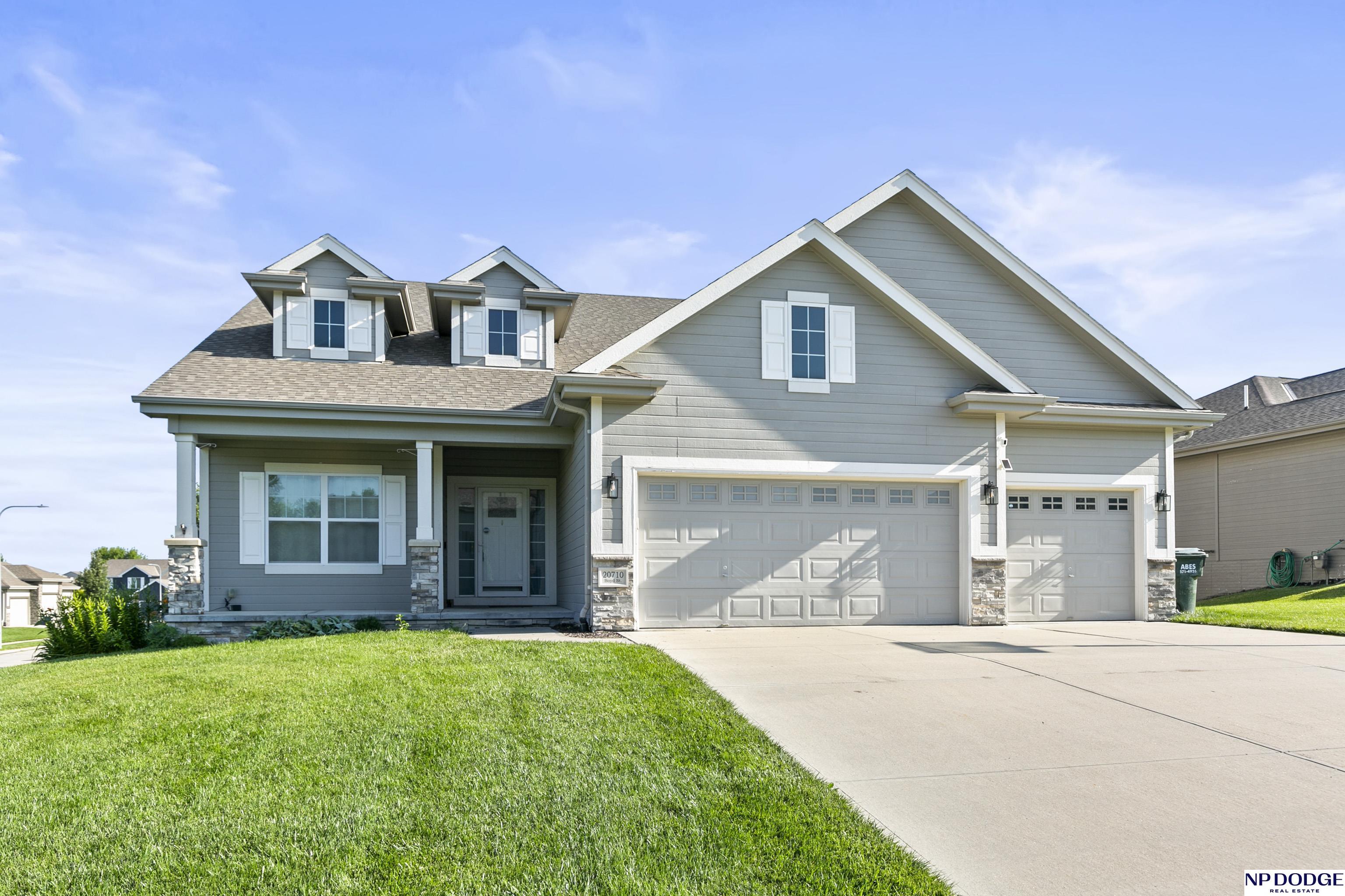Boyd St, Elkhorn, NE 68022