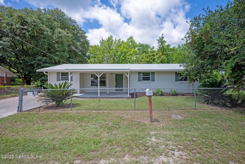 518 S 7th St, Macclenny, FL, 32063-2610 | Card Image