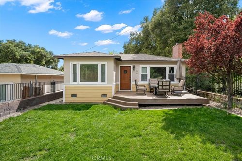 104 16th St, Paso Robles, CA, 93446-2080 | Card Image