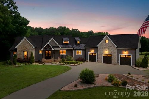 5200 Shoreview Dr, Concord, NC, 28025-7699 | Card Image