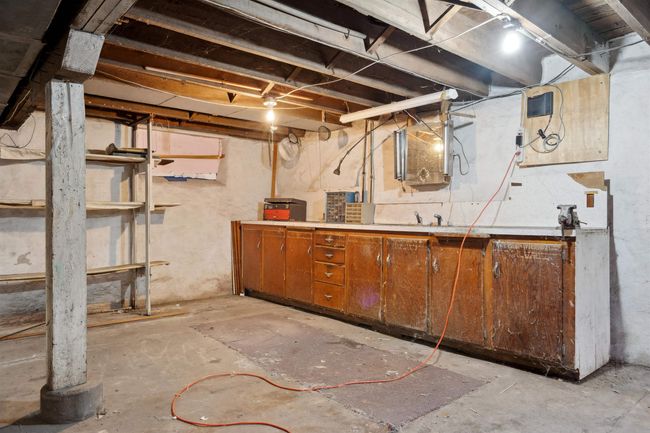 1827 N Pilot Grove Rd, Home with 4 bedrooms, 1 bathrooms and null parking in Dunkerton IA | Image 19