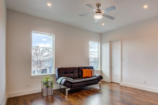 6702 Tyree St, House other with 4 bedrooms, 4 bathrooms and null parking in Dallas TX | Image 12