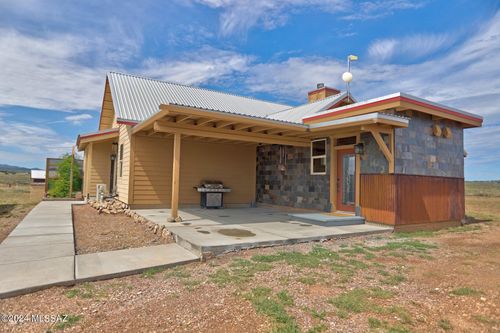 18 Longview Loop Road, Elgin, AZ, 85611 | Card Image