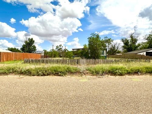 1719 S 5th St, Tahoka, TX, 79373-5214 | Card Image