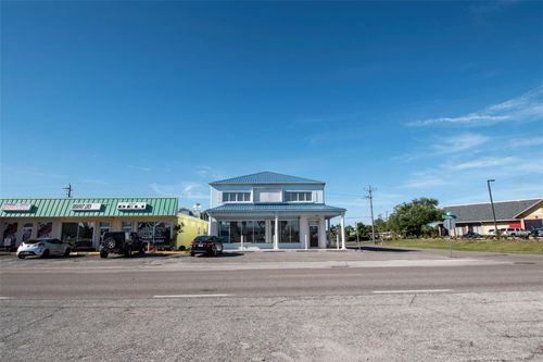 16-3221 Tamiami Trl, PORT CHARLOTTE, FL, 33952-8002 | Card Image