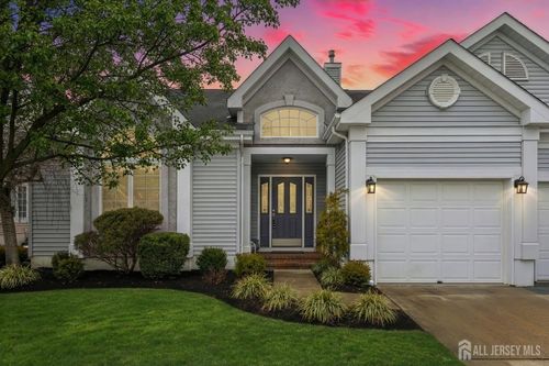 7 Severn Way, Monroe, NJ, 08831-2672 | Card Image