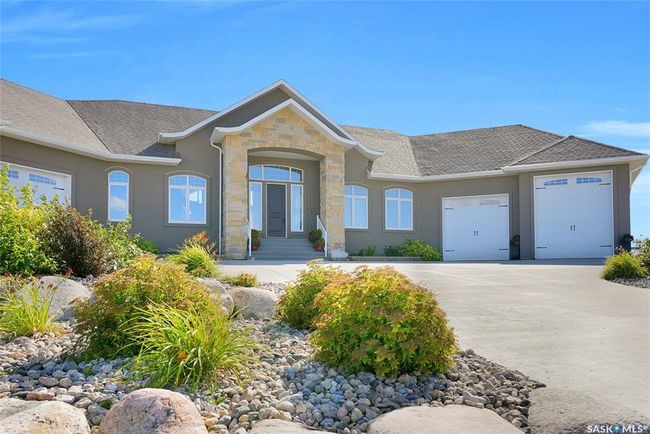 330 Spruce Creek Dr, House other with 5 bedrooms, 4 bathrooms and 10 parking in Pilot Butte SK | Image 6