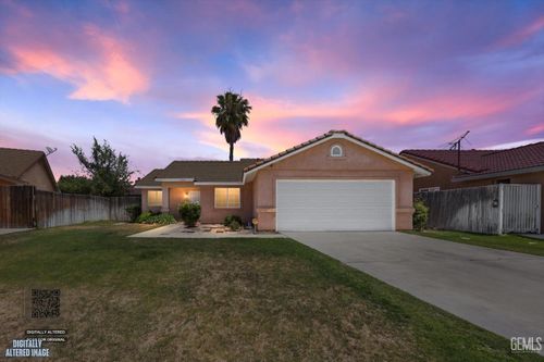 5308 Sierra Pine Court, Bakersfield, CA, 93313 | Card Image