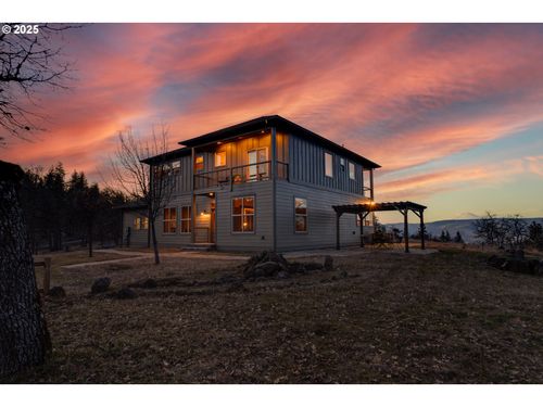 2257 Dundas Way, Mosier, OR, 97040-8708 | Card Image