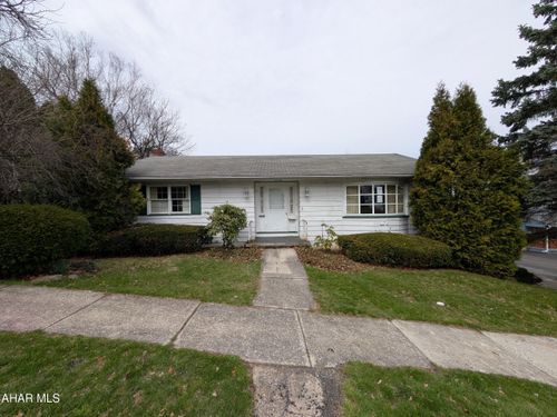2400 Crawford Ave, Altoona, PA, 16602-3316 | Card Image