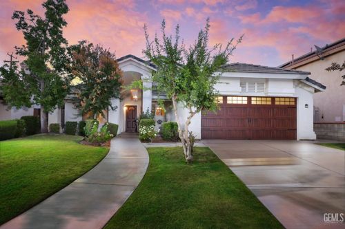 10304 Crandon Park Dr, Bakersfield, CA, 93312-6325 | Card Image