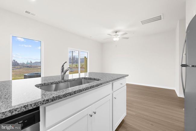 8124 Bartholomew Ct, Townhouse with 3 bedrooms, 3 bathrooms and null parking in BALTIMORE MD | Image 5