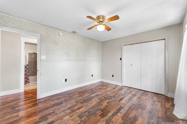 1015 Fm 2200 W, House other with 3 bedrooms, 3 bathrooms and null parking in Devine TX | Image 27