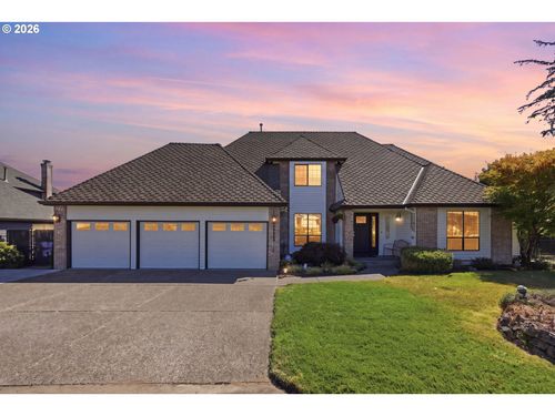 16888 Se Hagen Rd, Happy Valley, OR, 97086-8626 | Card Image