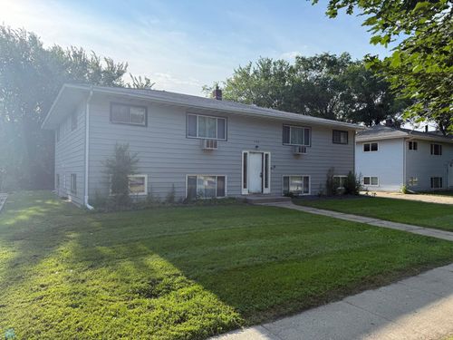 1106 18th St S, Moorhead, MN, 56560-6202 | Card Image