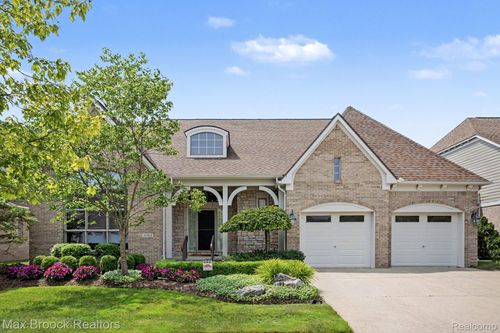 4061 Chatfield Ln, Troy, MI, 48098-4324 | Card Image