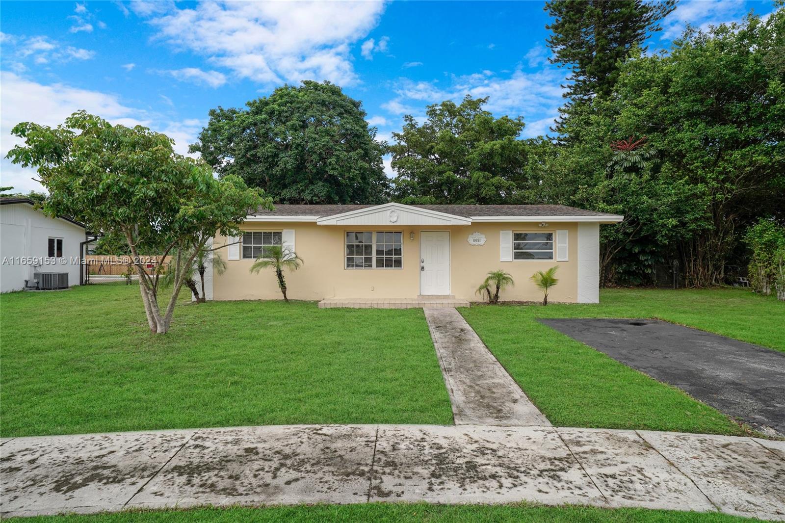 3rd Ct, Margate, FL 33068