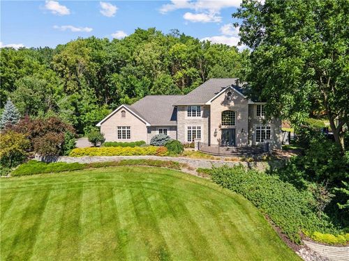 1803 Ironwood Pl, Onalaska, WI, 54650-8211 | Card Image