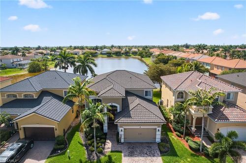 8313 Sumner Ave, FORT MYERS, FL, 33908-3813 | Card Image