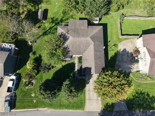 109 Locust Ln, Saint Clairsville, OH, 43950-1568 | Card Image