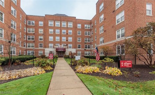 apt-513-19201 Van Aken Blvd, Shaker Heights, OH, 44122-3528 | Card Image