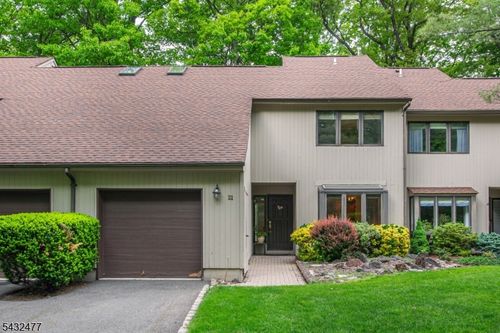 21 Lockley Ct, Mountain Lakes, NJ, 07046-1452 | Card Image