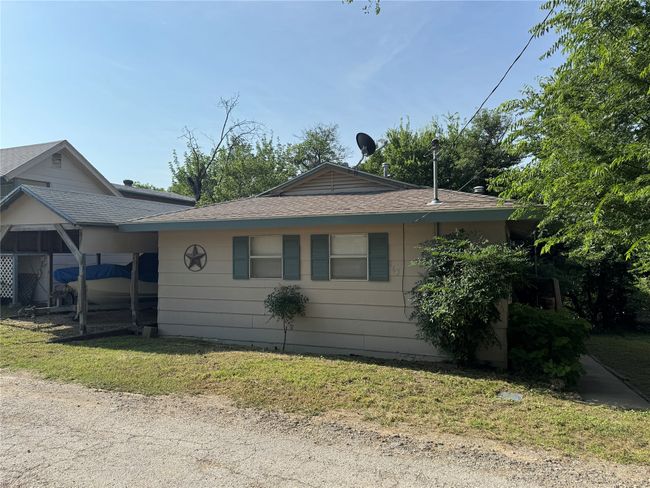 263 Lure St, House other with 2 bedrooms, 1 bathrooms and null parking in Bridgeport TX | Image 10