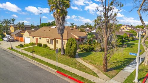 9415 Annetta Ave, South Gate, CA, 90280-5137 | Card Image