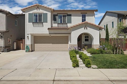 437 Rainbow Falls Ln, Manteca, CA, 95337-8150 | Card Image
