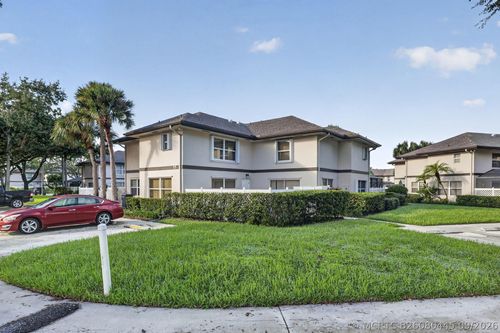d-11 Amherst Ct, Royal Palm Beach, FL, 33411-7918 | Card Image