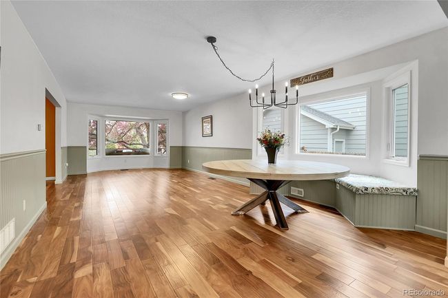 BAY WINDOWS & WAINSCOTING | Image 7