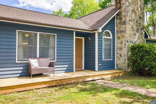 3 Cheyenne Ln, STAUNTON, VA, 24401-5645 | Card Image