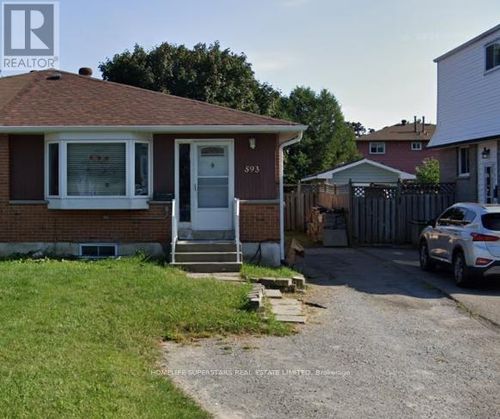593 Radisson Ave, Oshawa, ON, L1J1X7 | Card Image