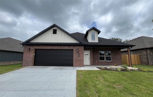 403 Hondo St, Siloam Springs, AR, 72761-5271 | Card Image