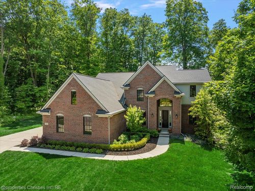 16463 Constance Ct, Northville, MI, 48168-8619 | Card Image