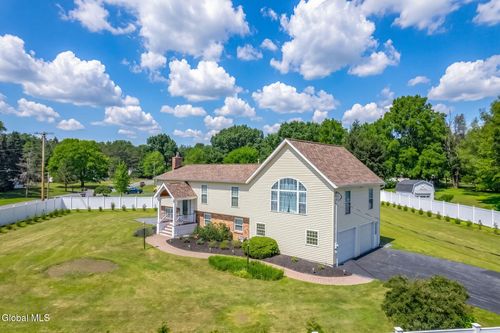 16 Boyack Rd, Clifton Park, NY, 12065-7421 | Card Image