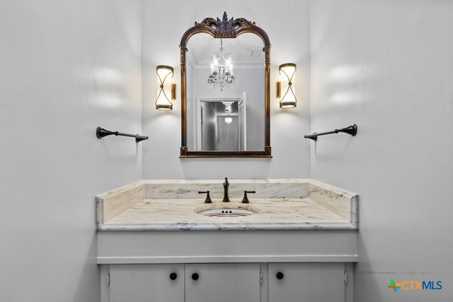 707 W Thompson Ave, House other with 4 bedrooms, 6 bathrooms and null parking in Temple TX | Image 8