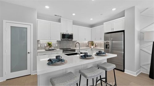 18-500 Park Drive, Carson, CA, 90745 | Card Image