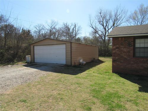 342302 E 1070 Rd, Meeker, OK, 74855-5509 | Card Image