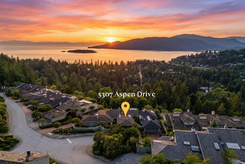 5307 Aspen Dr, West Vancouver, BC, V7W3C8 | Card Image