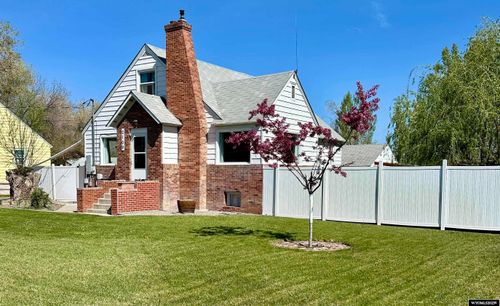2109 Big Horn Ave, Worland, WY, 82401-2916 | Card Image