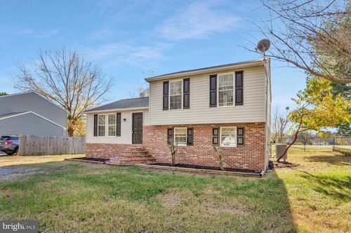 123 Cove Point Rd, LUSBY, MD, 20657-4601 | Card Image