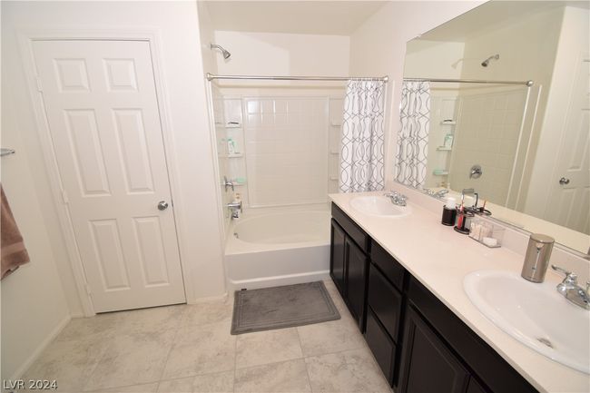 8761 Rio Andir Ave, House other with 4 bedrooms, 3 bathrooms and null parking in Las Vegas NV | Image 22
