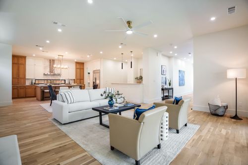 5836 Kenwood Ave, Dallas, TX, 75206-5588 | Card Image