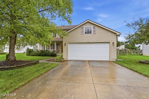 1121 Sandpiper Ln, Bowling Green, OH, 43402-9383 | Card Image